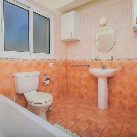 Thekla Court Appartement *