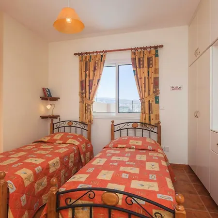 Thekla Court * Polis