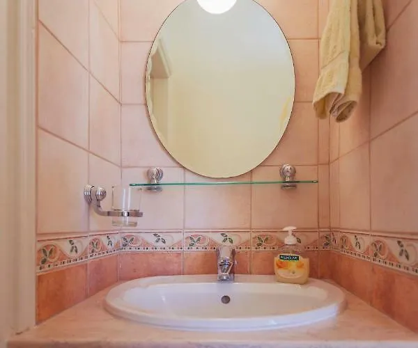 דירה Thekla Court *